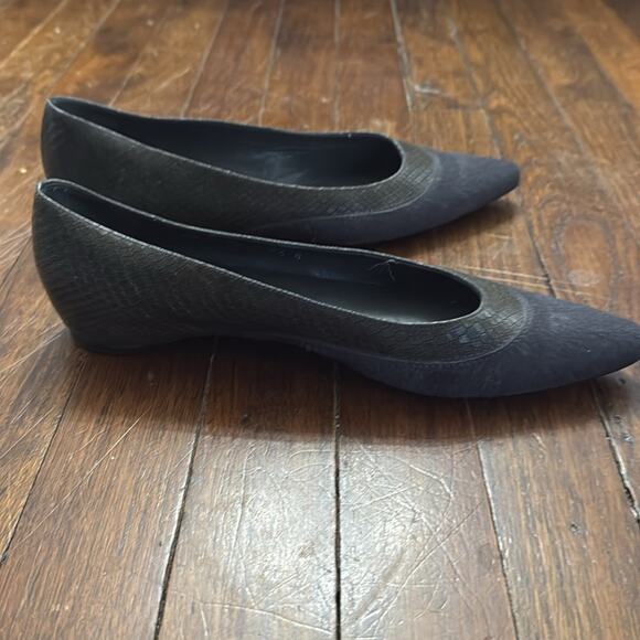 Stuart Weitzman Calf Hair and Leather Flats Blue Size 7.5 - Picture 4 of 6